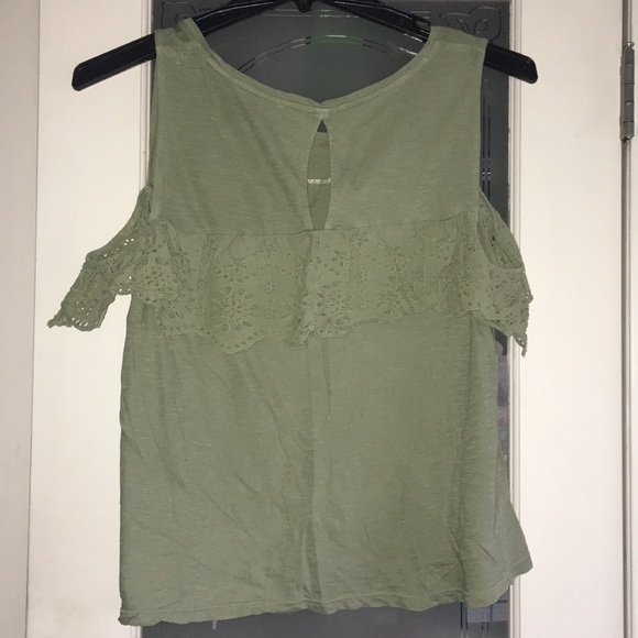 Cold shoulder top - Picture 2 of 3